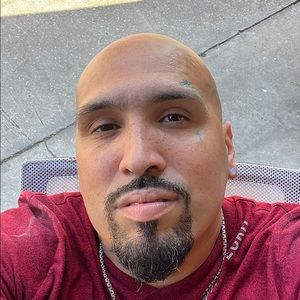 Meet your Posher, Jonatan